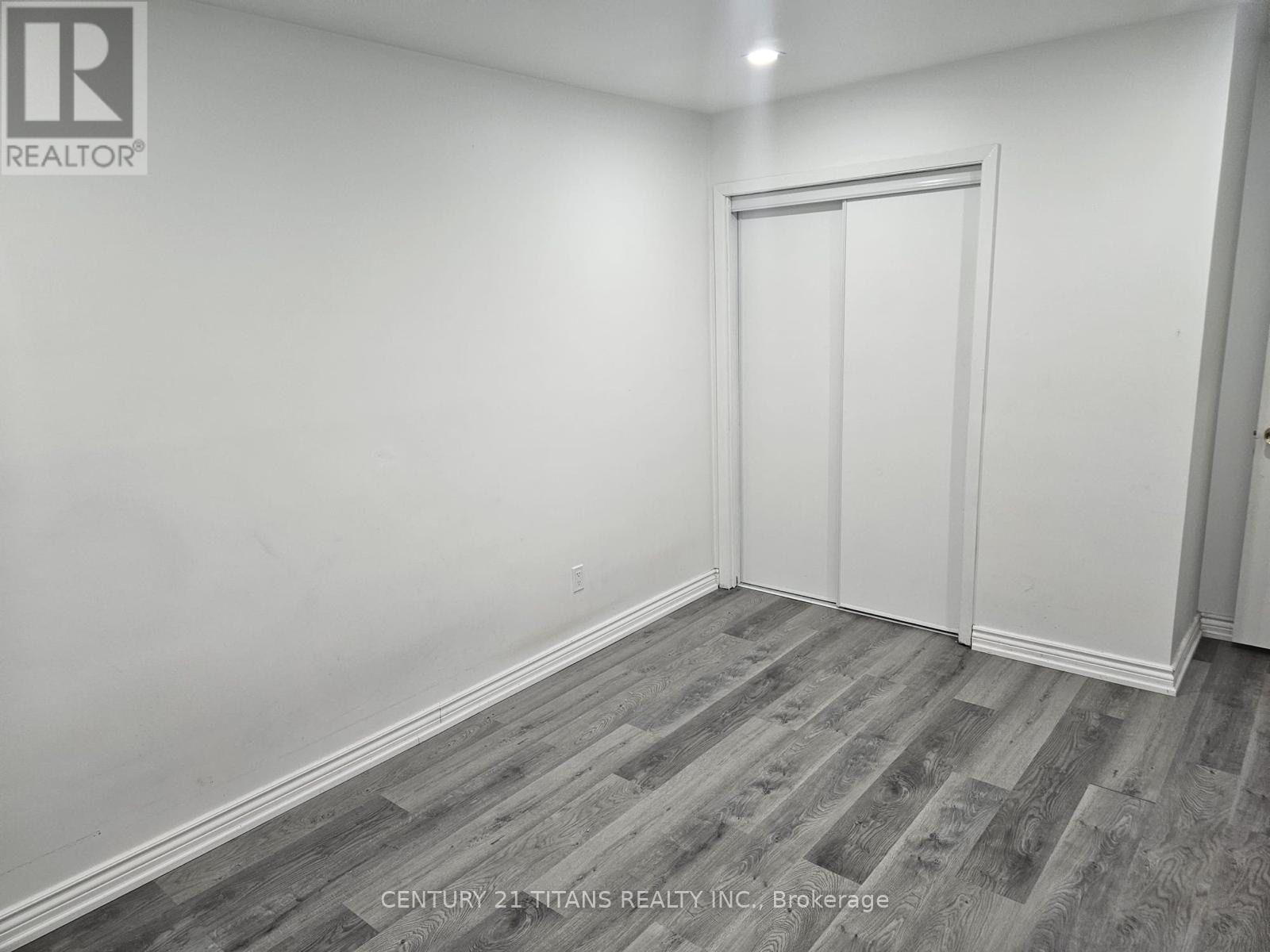 499 Wilson Unit Main Floor photo 5