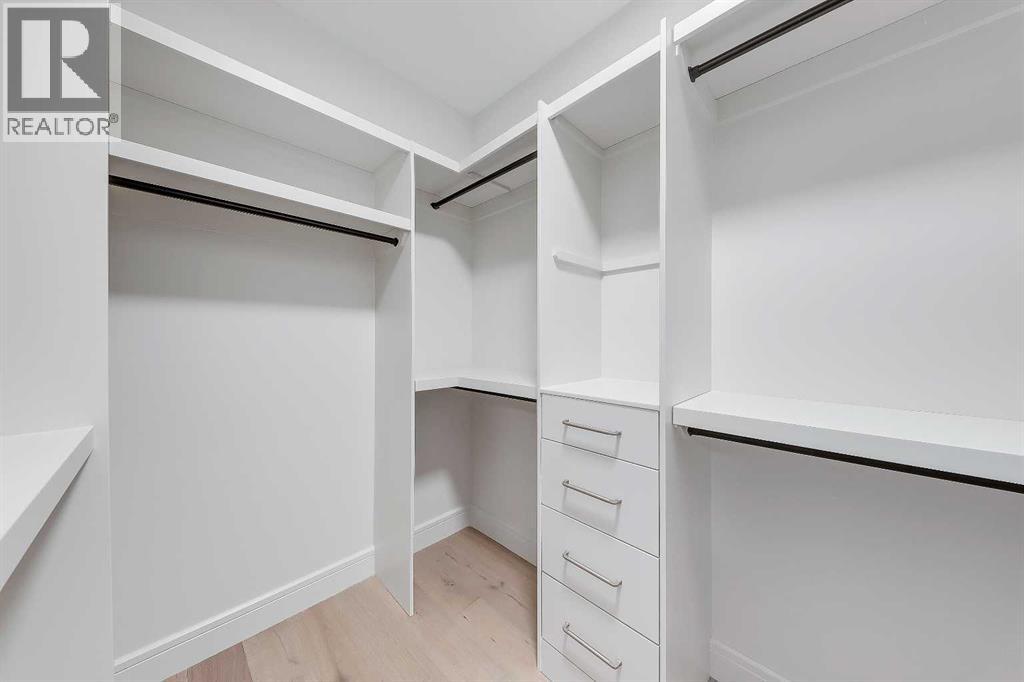 Single Family House for Sale in   Avenue SW Altadore Calgary 