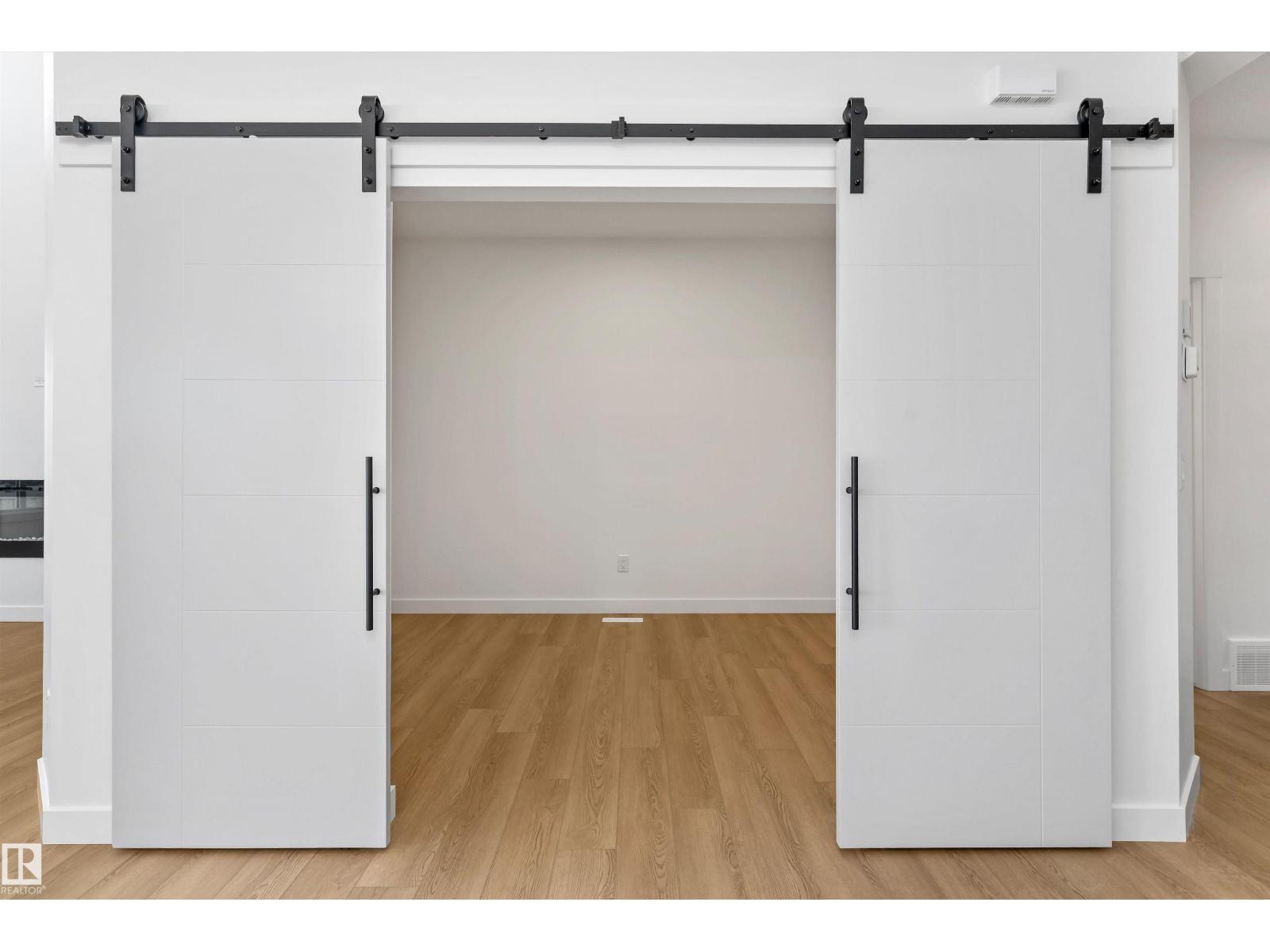 740 ASTORIA WY, Devon