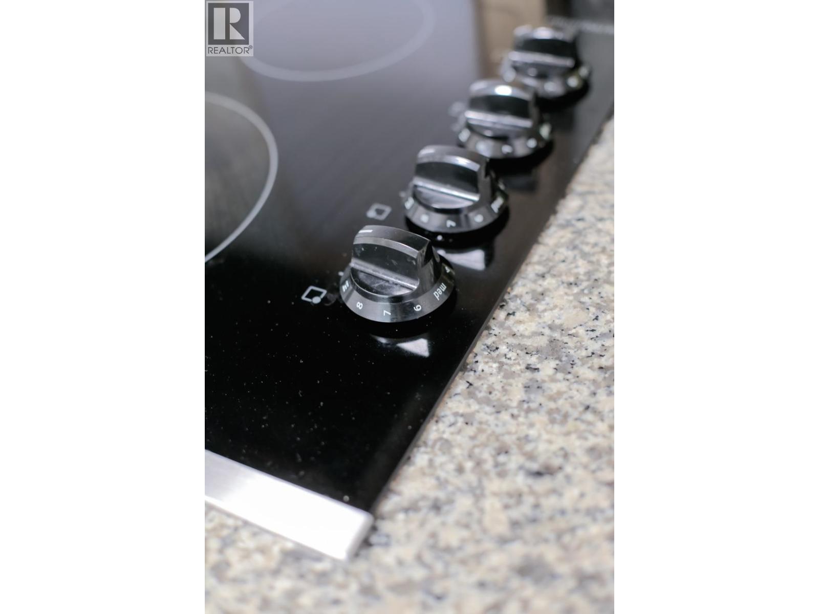 House in Vancouver - Image 7