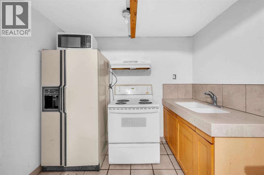 Single Family House 4 Level for Sale in   Street NE Taradale Calgary 