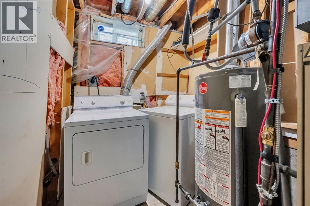 Single Family House 4 Level for Sale in   Street NE Taradale Calgary 