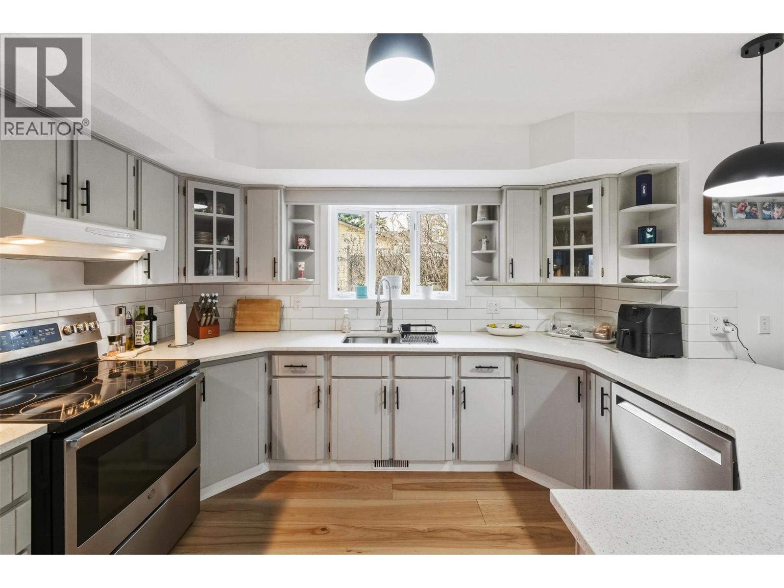 633 Pineview Drive, Kaleden