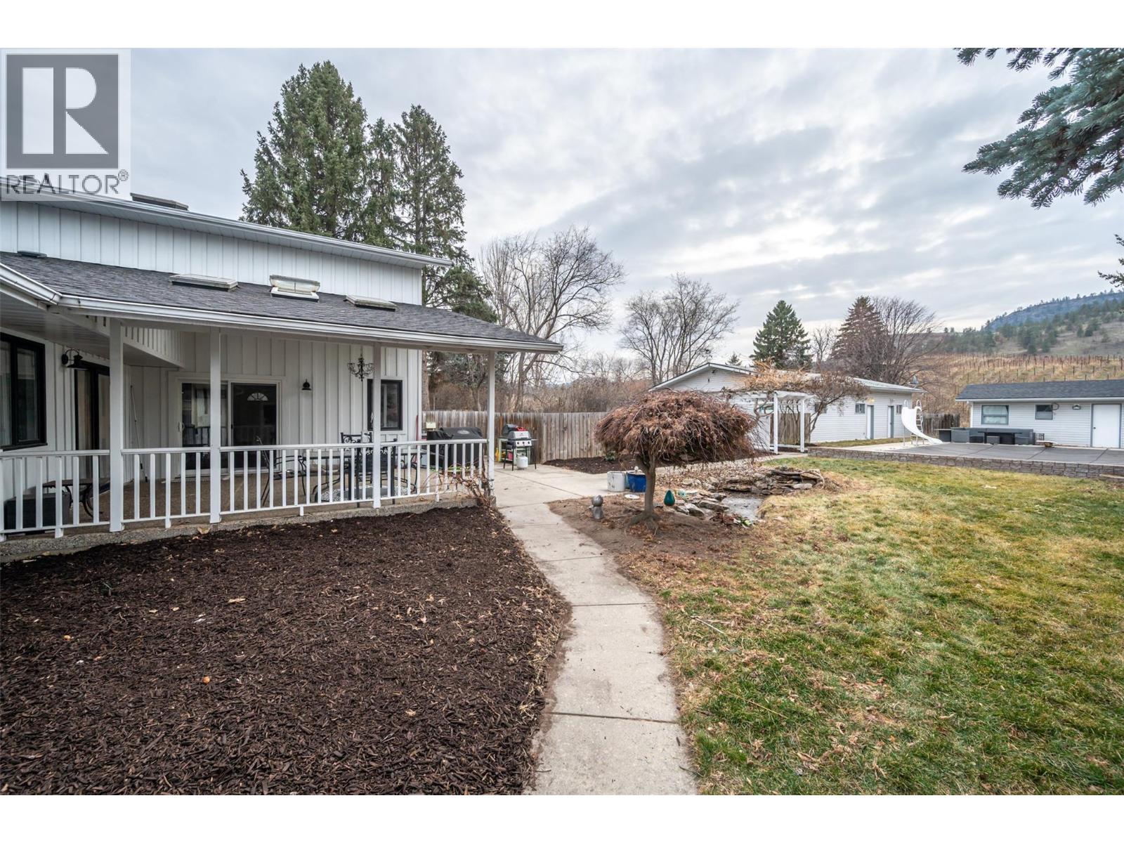 633 Pineview Drive, Kaleden