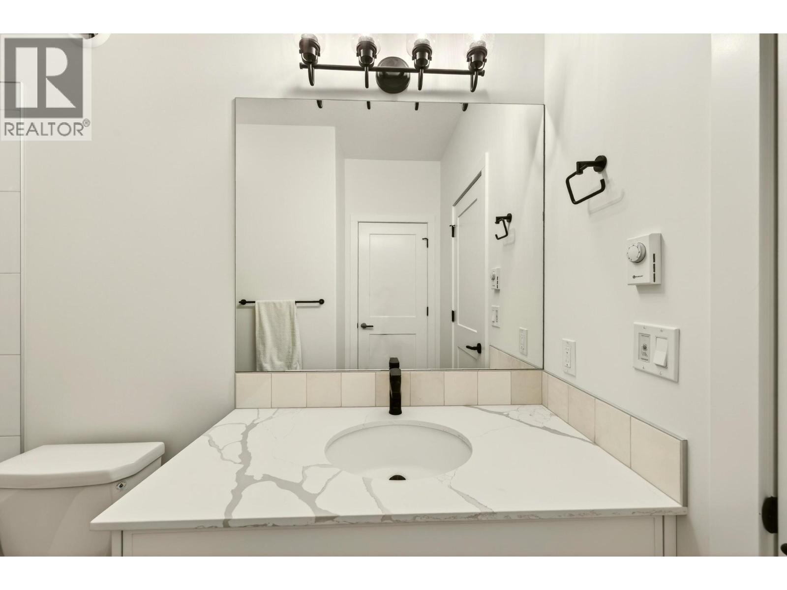 #3 1444 GRANITE DRIVE - 44