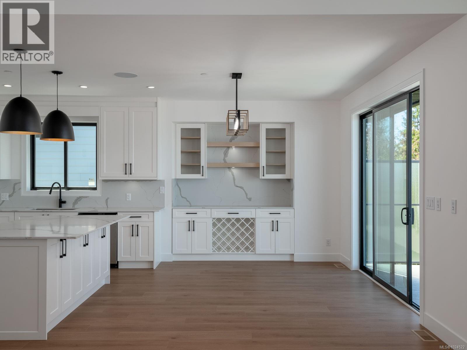 120 HAWK POINT RD - 18