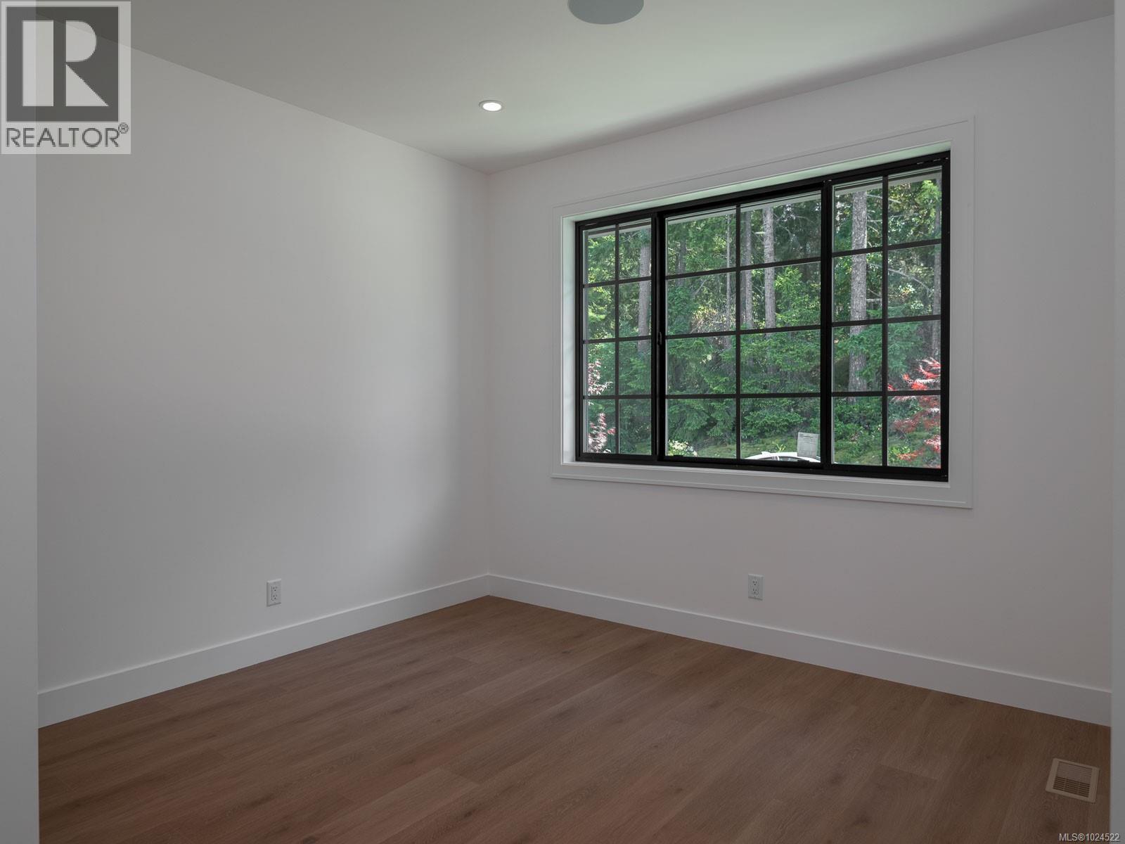 120 HAWK POINT RD - 31