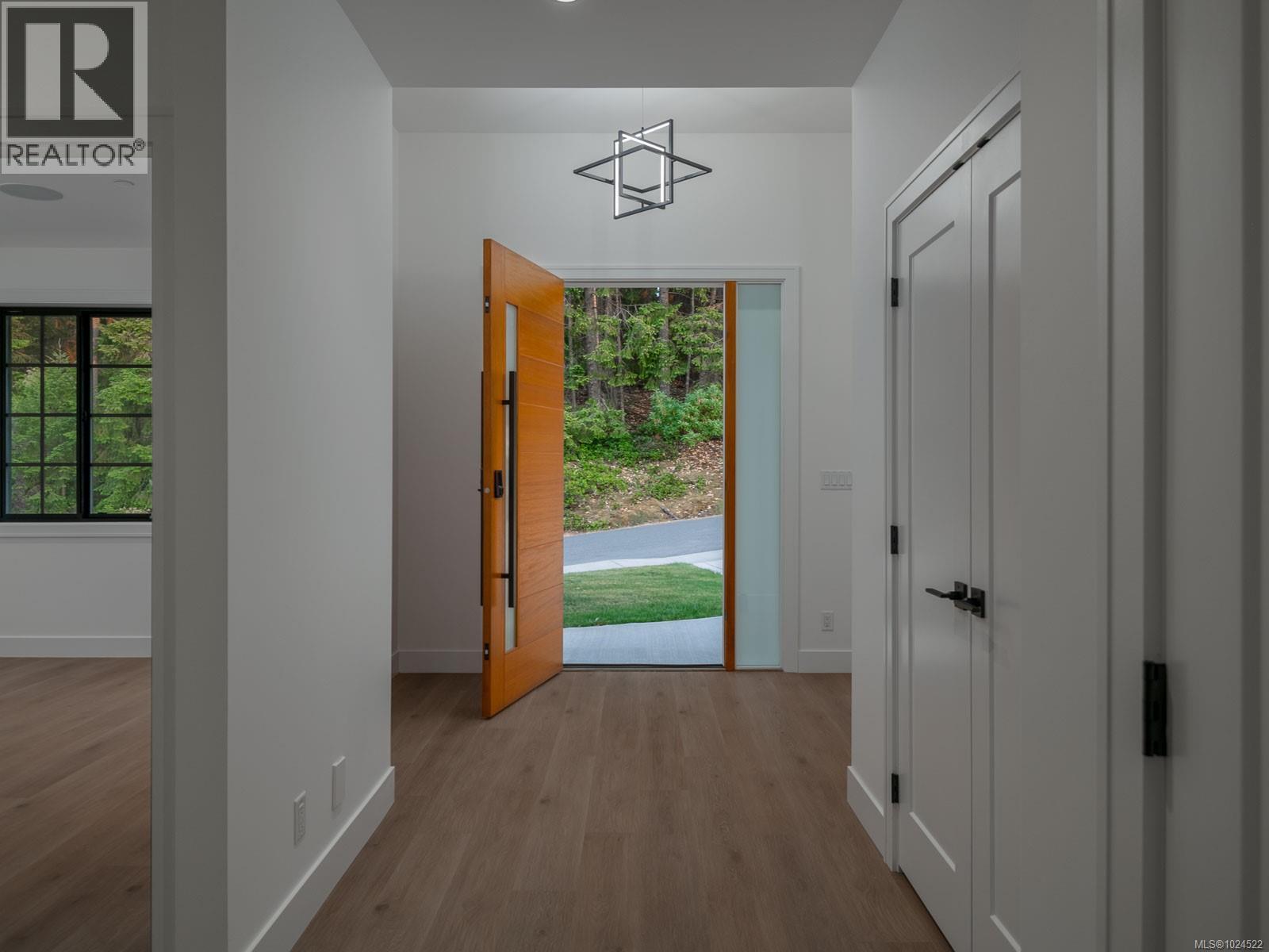 120 HAWK POINT RD - 67