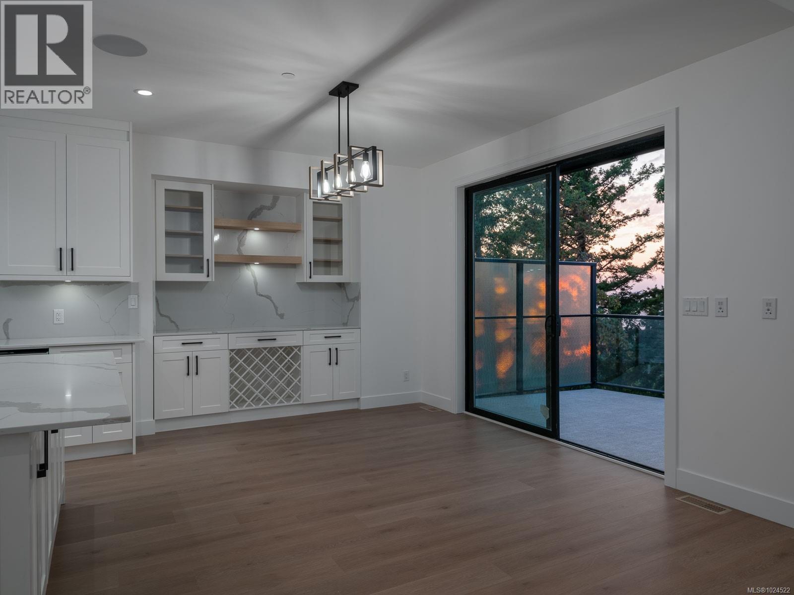 120 HAWK POINT RD - 78