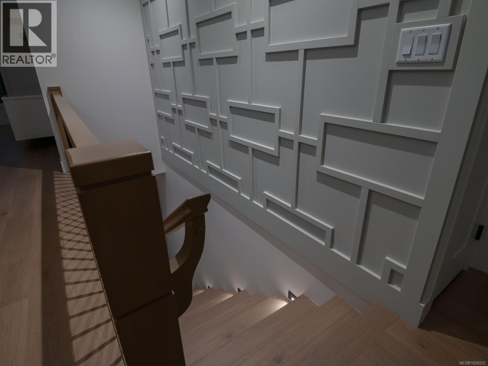 120 HAWK POINT RD - 95