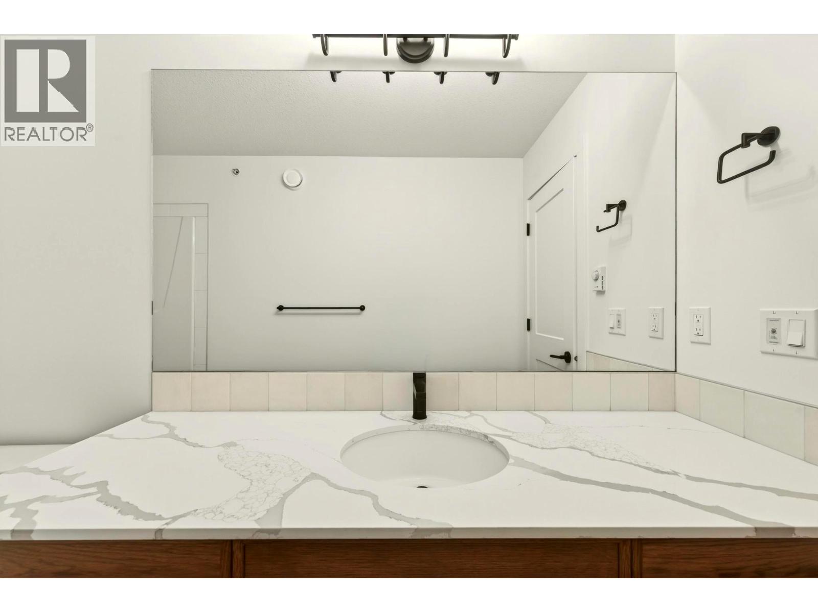 #4 1444 GRANITE DRIVE - 34