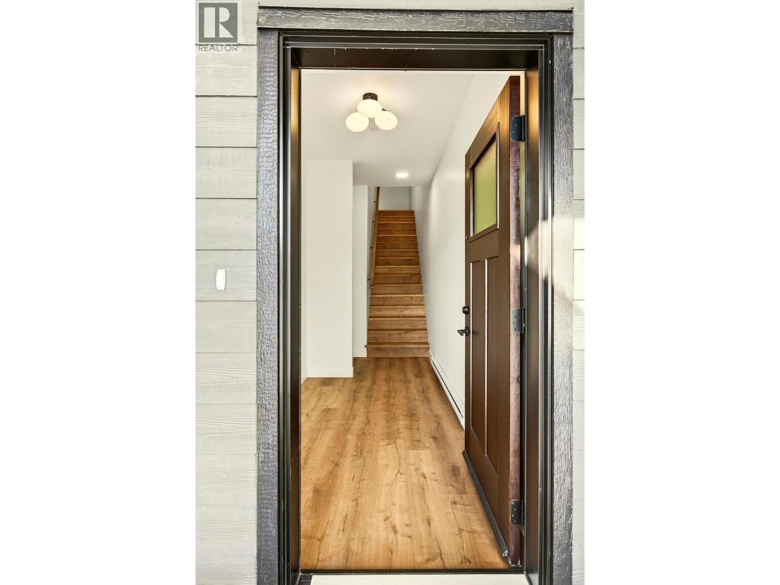 #2 1444 GRANITE DRIVE - 21