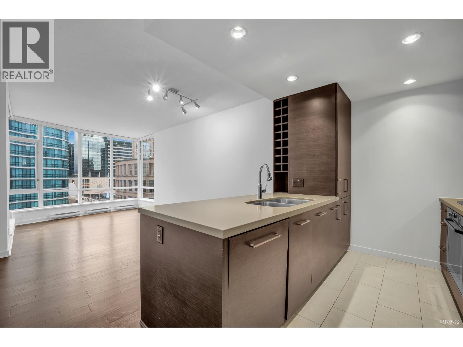 1002 833 HOMER STREET, Vancouver