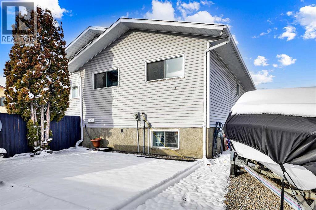 Single Family House Bi-level for Sale in  Whitworth Way NE Whitehorn Calgary 