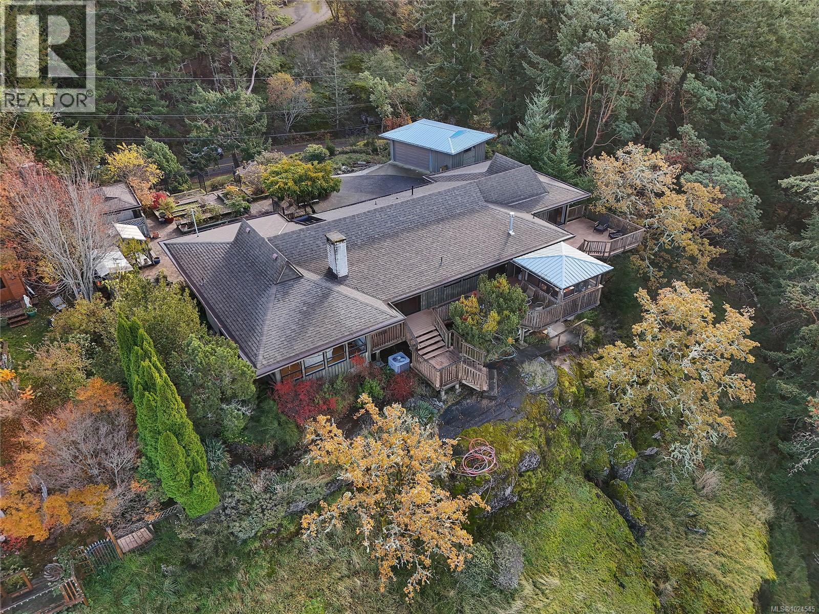 754 Walfred Rd, Langford