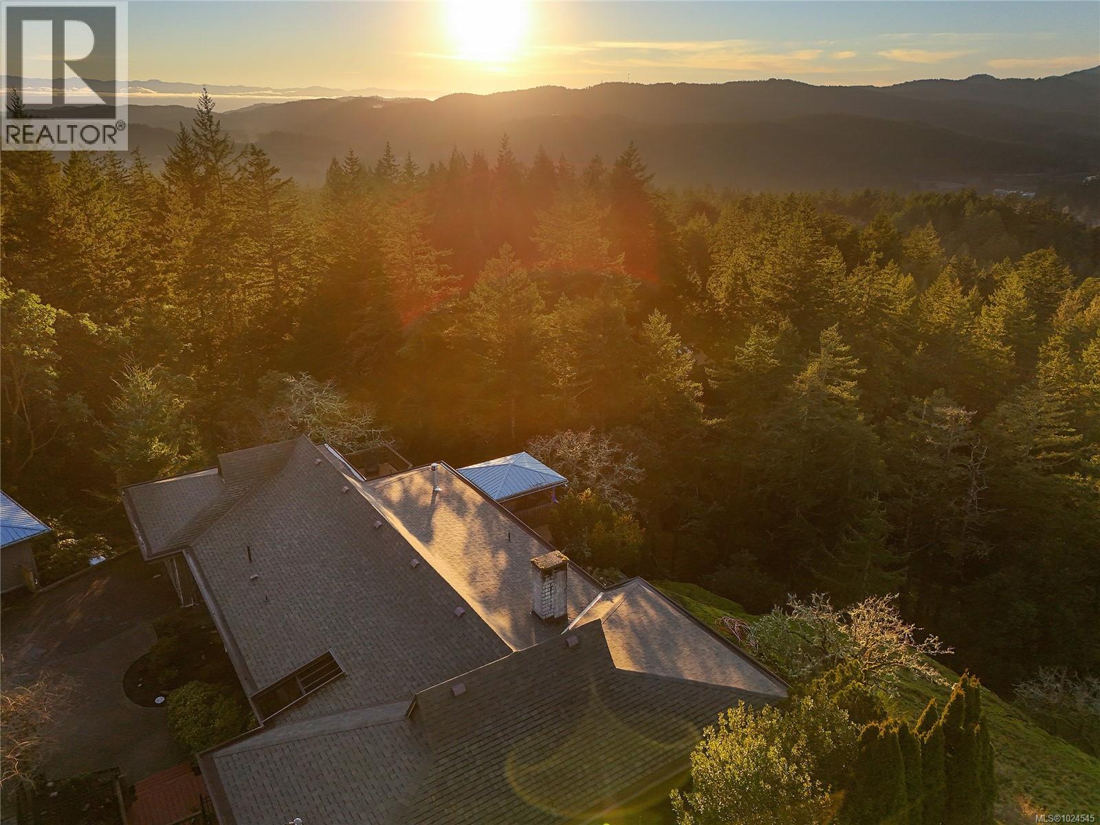 754 Walfred Rd, Langford