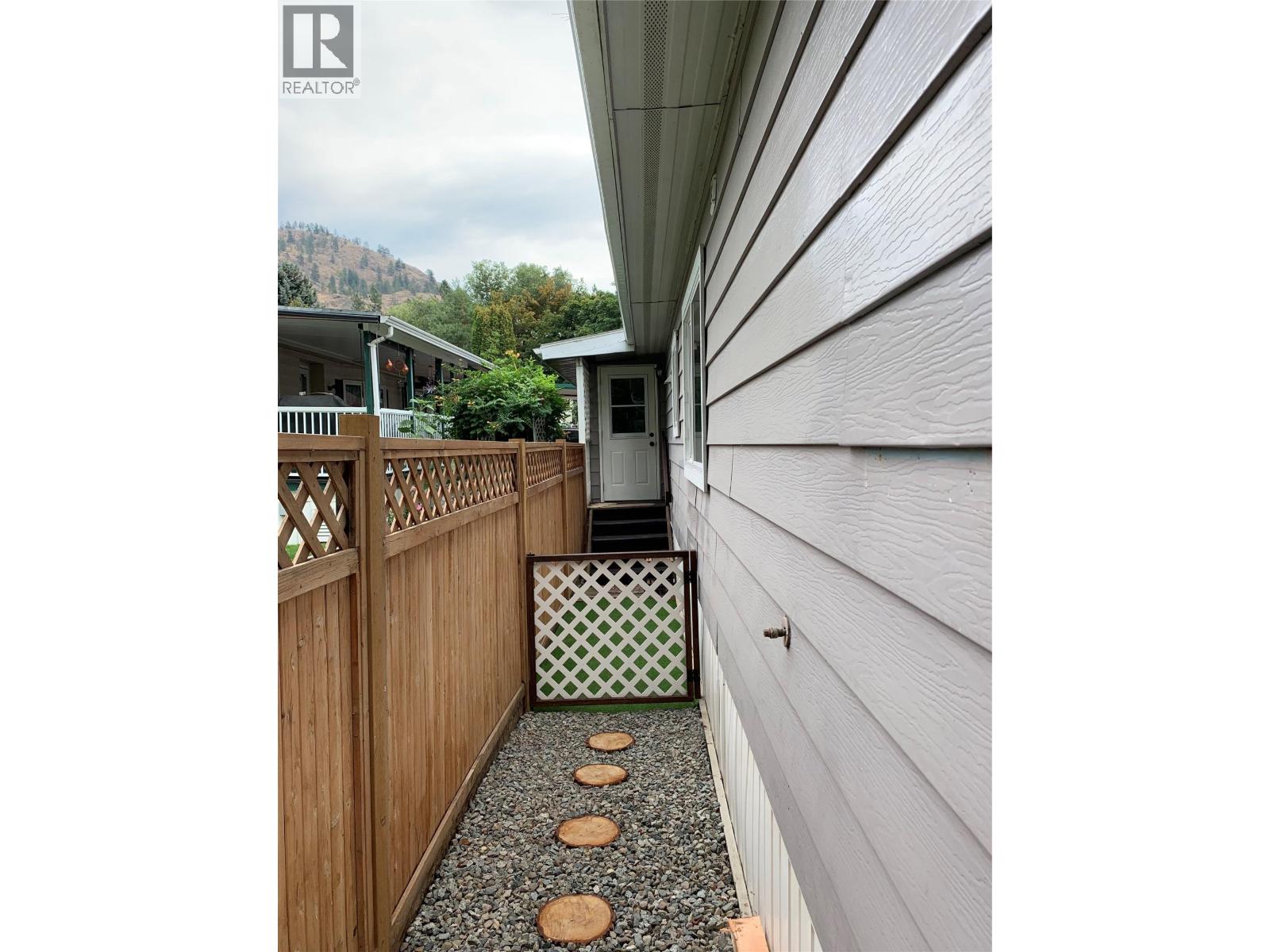 1999 HWY 97 Unit# 201, West Kelowna