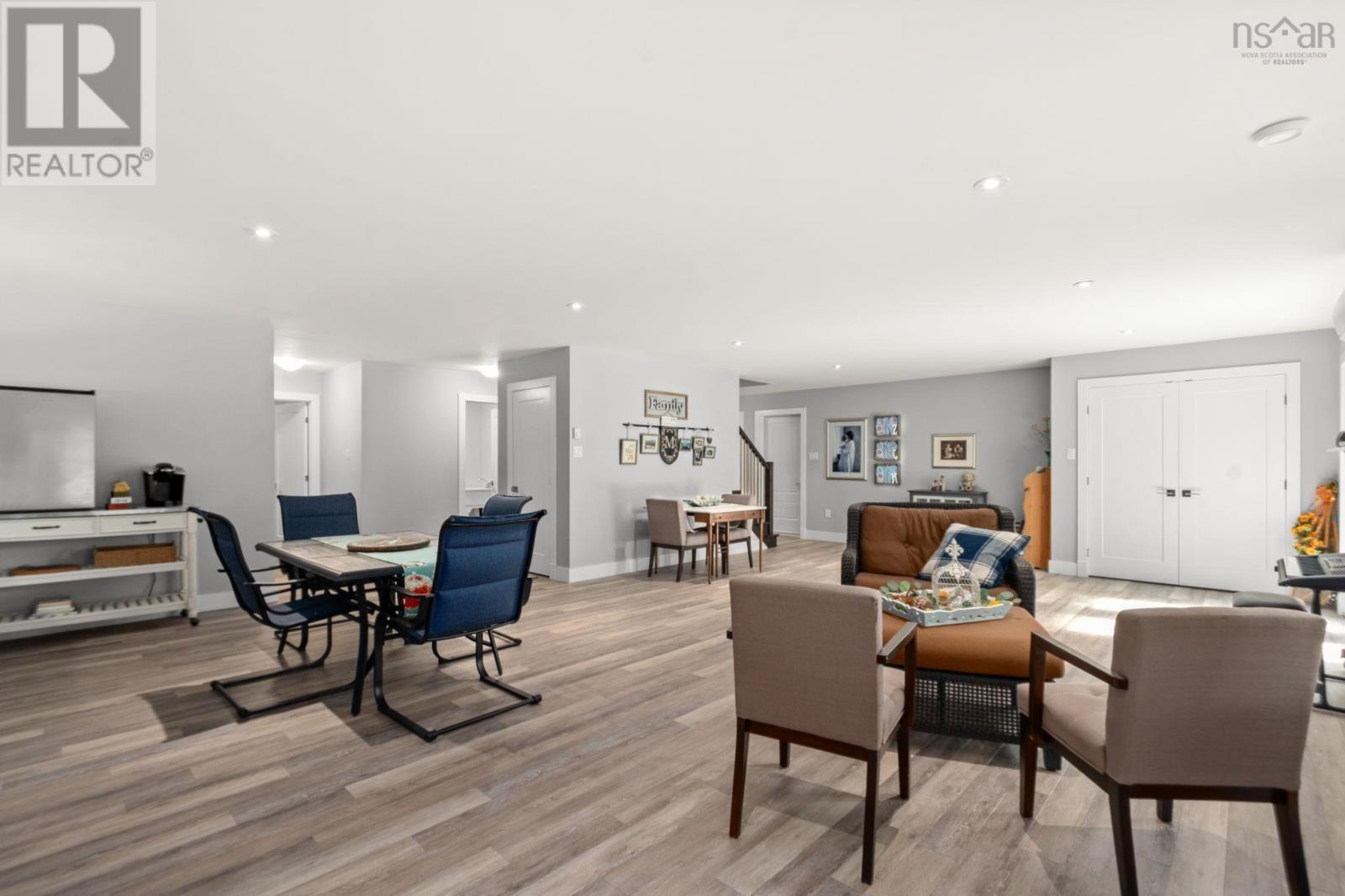 Property 30 of 49 of 769 Lakeview Avenue