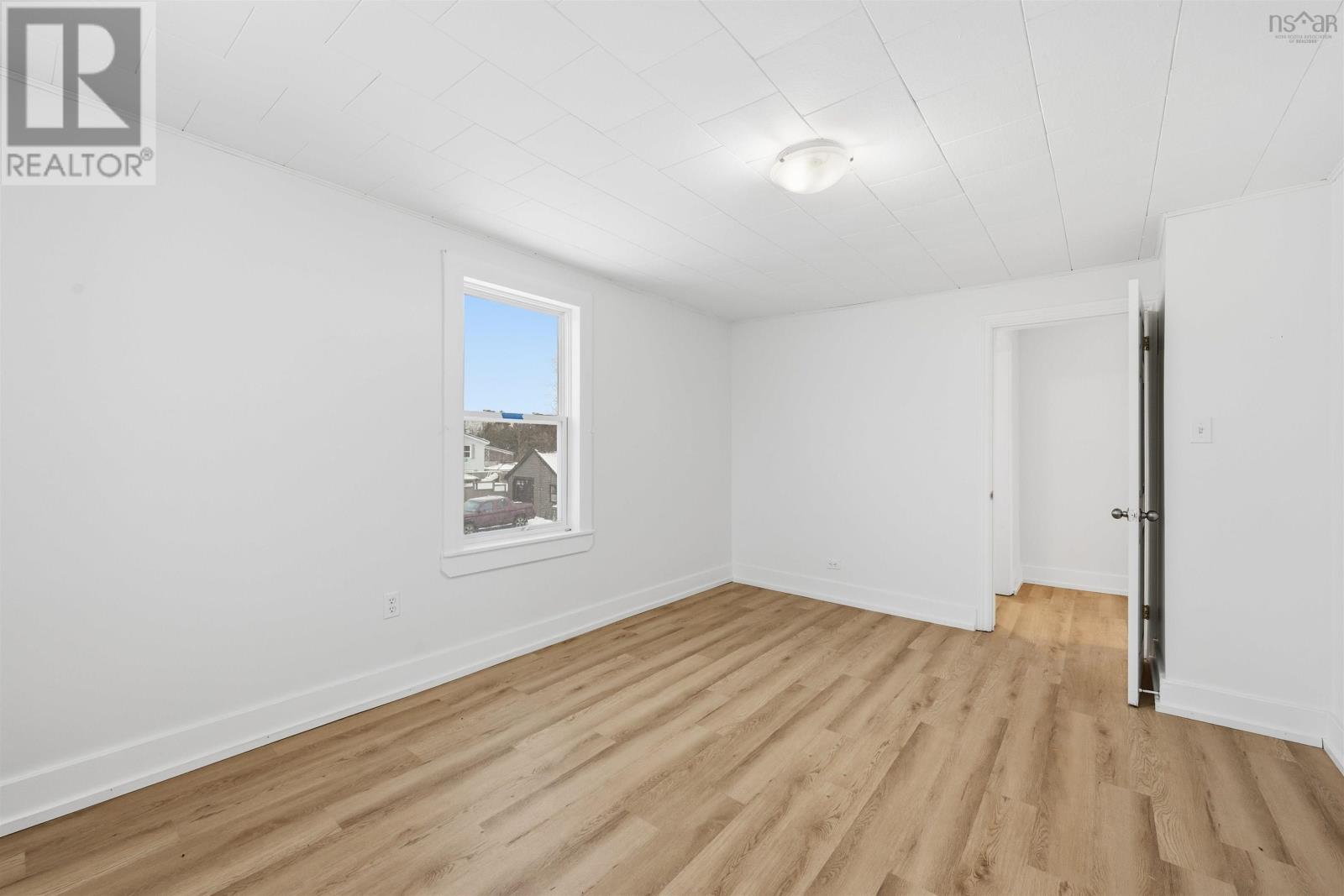 Property 32 of 47 of 48 Johnson Avenue