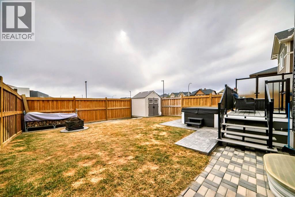 12 Emberside Glen, Cochrane