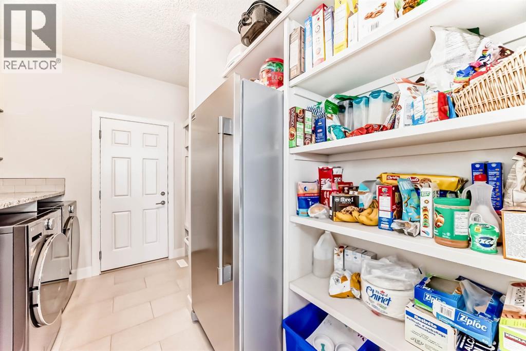 12 Emberside Glen, Cochrane