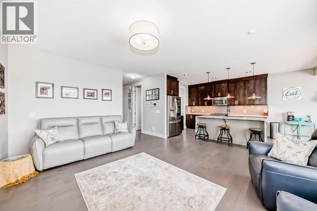 12 Emberside Glen, Cochrane