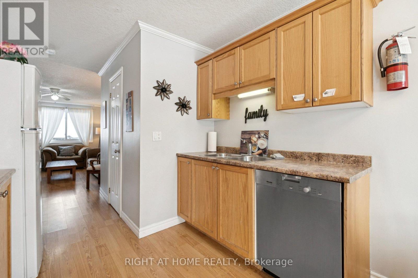 #3 734 SHORE LANE - 10