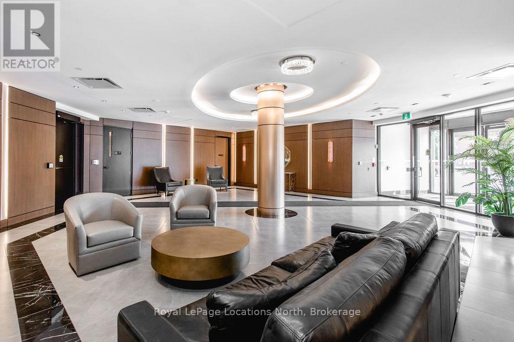 1 Hume Unit 219 photo 3