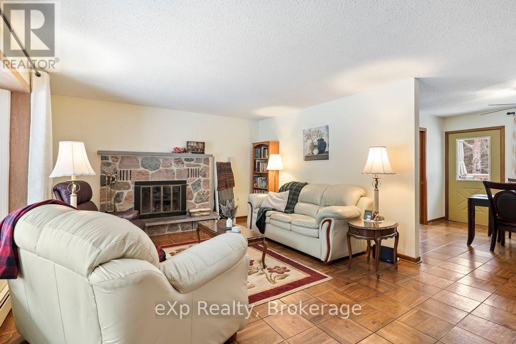 557409 4TH CONCESSION S - 12