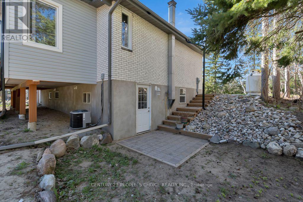 71 BAY SANDS DRIVE - 33