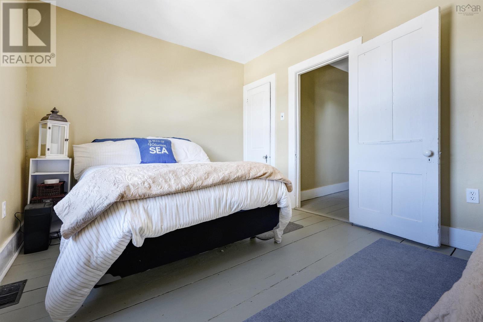 Property 16 of 24 of 92-94 Pleasant Streets