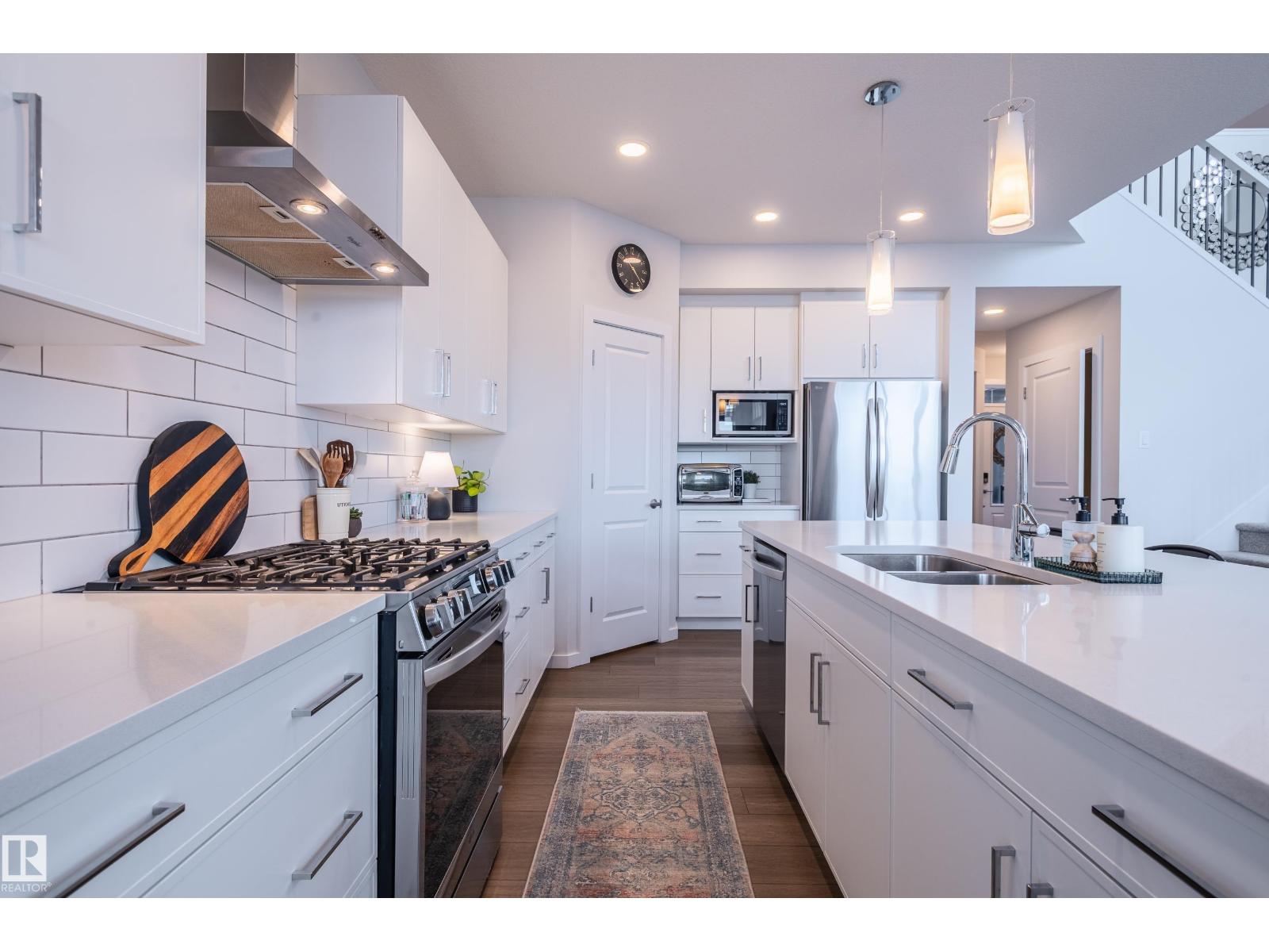 37 RHEA CR, St. Albert