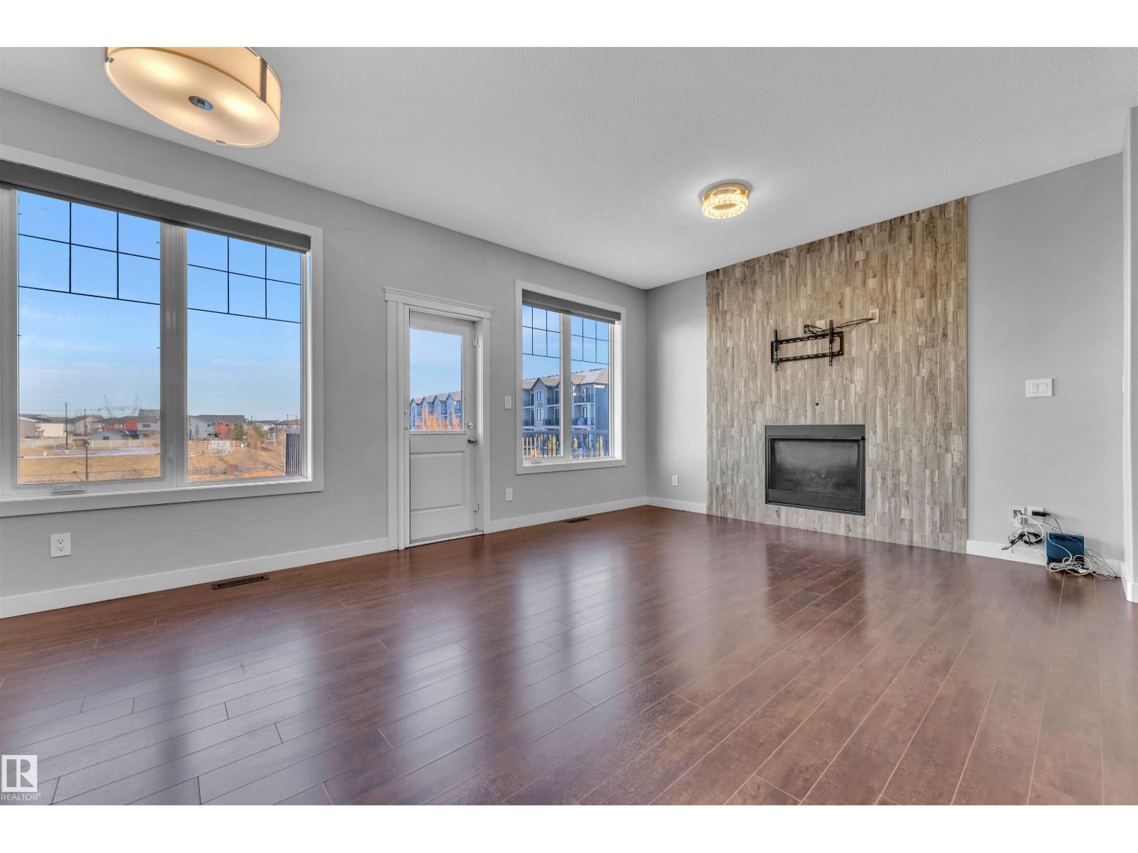 
          6664 CARDINAL Road SW
            <br/>
            <span>Edmonton</span>
            , 
            <span>AB</span>
             <span>T6W1Y8</span>
         - Photo 11