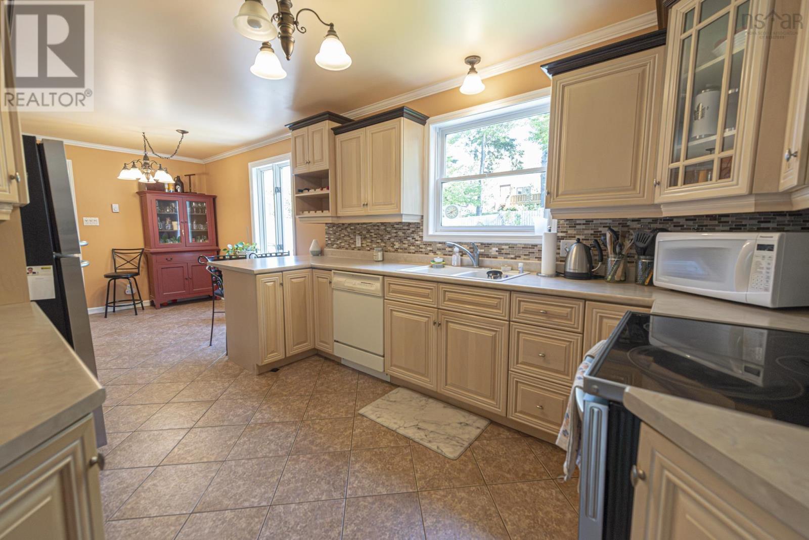 Property 9 of 49 of 113 Aspen Street