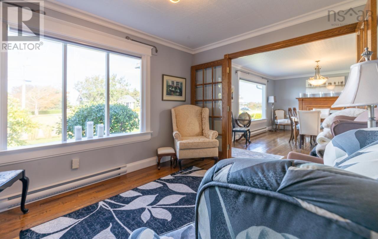 89 Pond Road - 20