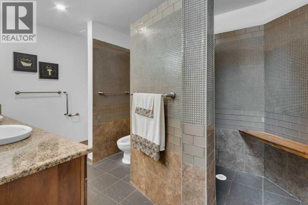 Single Family House Bungalow for Sale in  Edgepark Villas NW Edgemont Calgary 