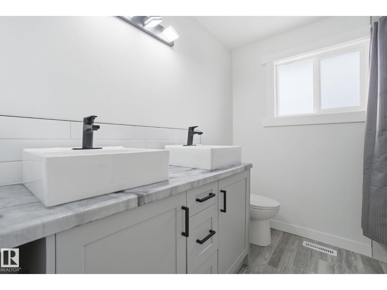 7112 132 AV NW - 25