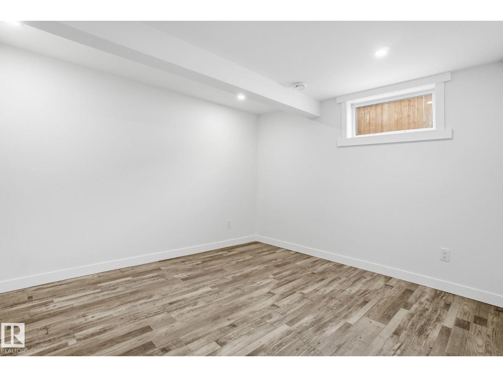 7112 132 AV NW - 63