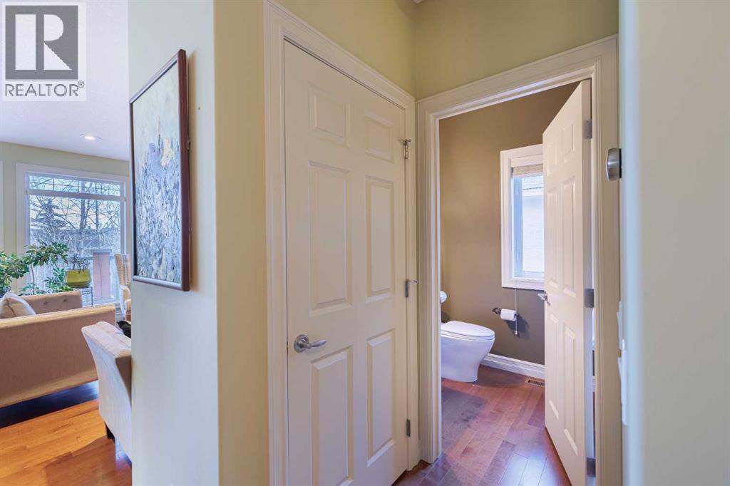 Single Family House for Sale in  Tusslewood Heights NW Tuscany Calgary 