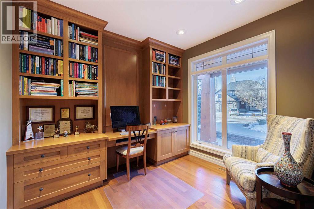 Single Family House for Sale in  Tusslewood Heights NW Tuscany Calgary 