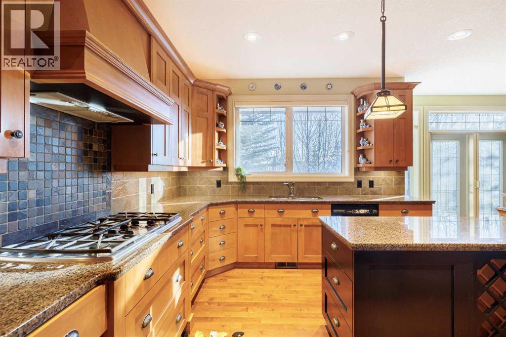 Single Family House for Sale in  Tusslewood Heights NW Tuscany Calgary 