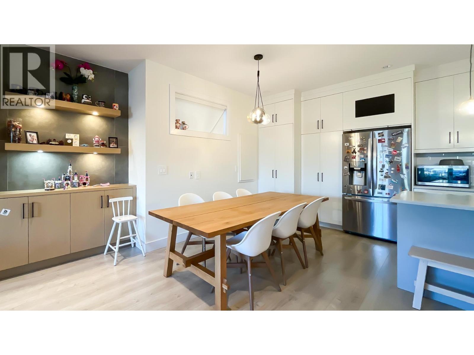 5086 MANOR STREET, Burnaby