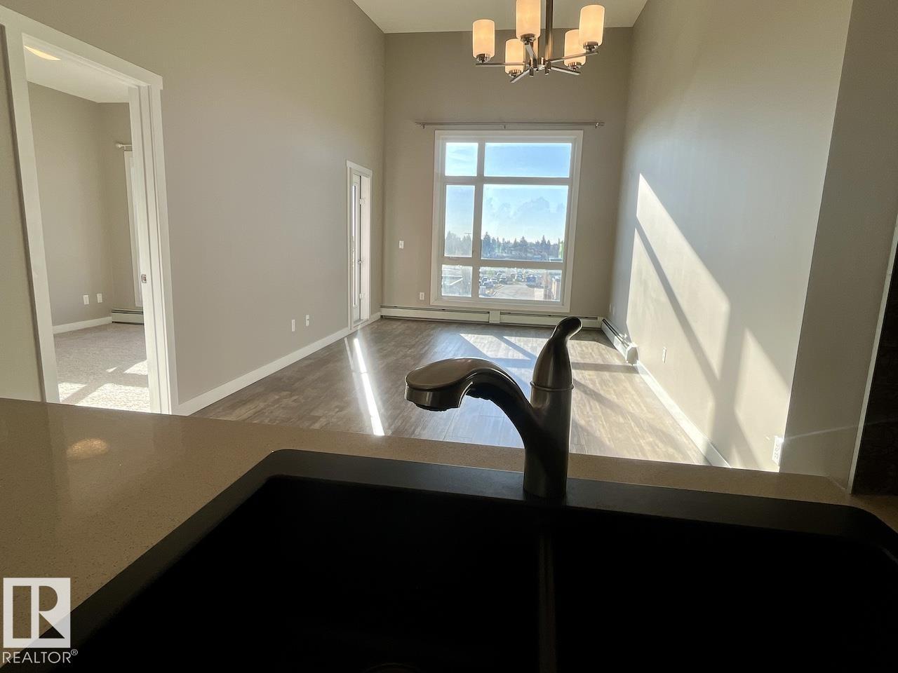 #407 12804 140 AV NW - 40