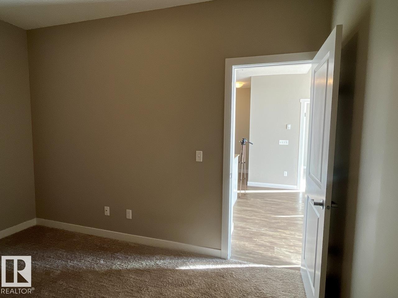 #407 12804 140 AV NW - 44