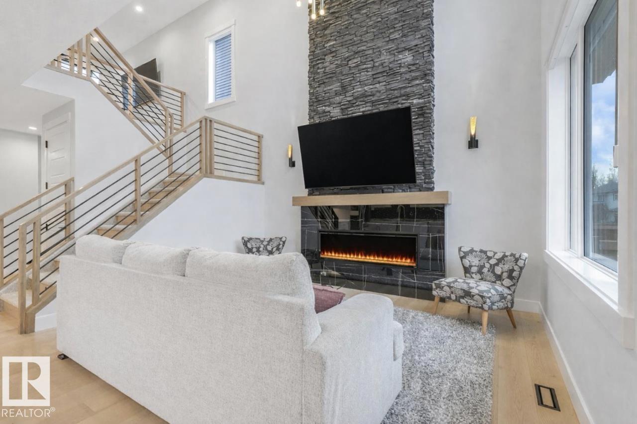 53 AUTUMNWOOD CR, Spruce Grove