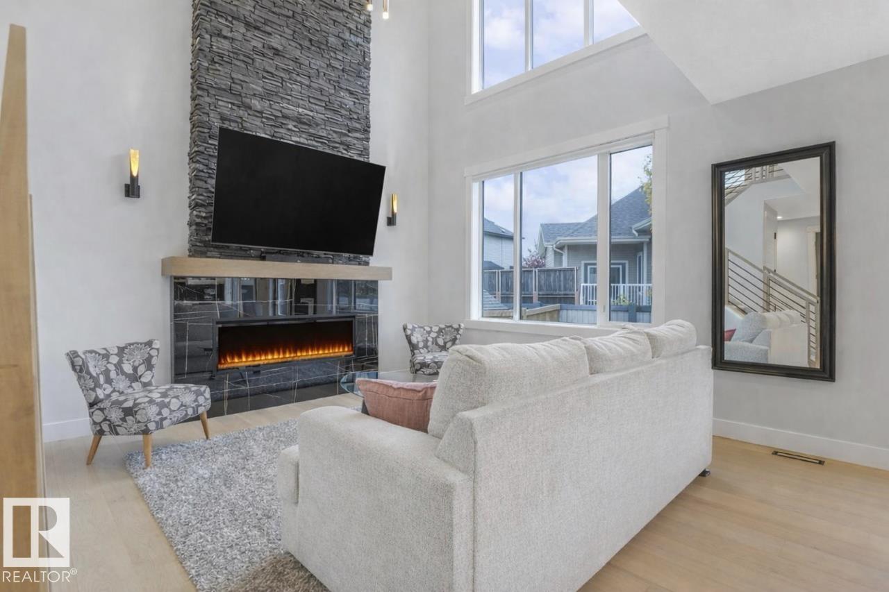 53 AUTUMNWOOD CR, Spruce Grove