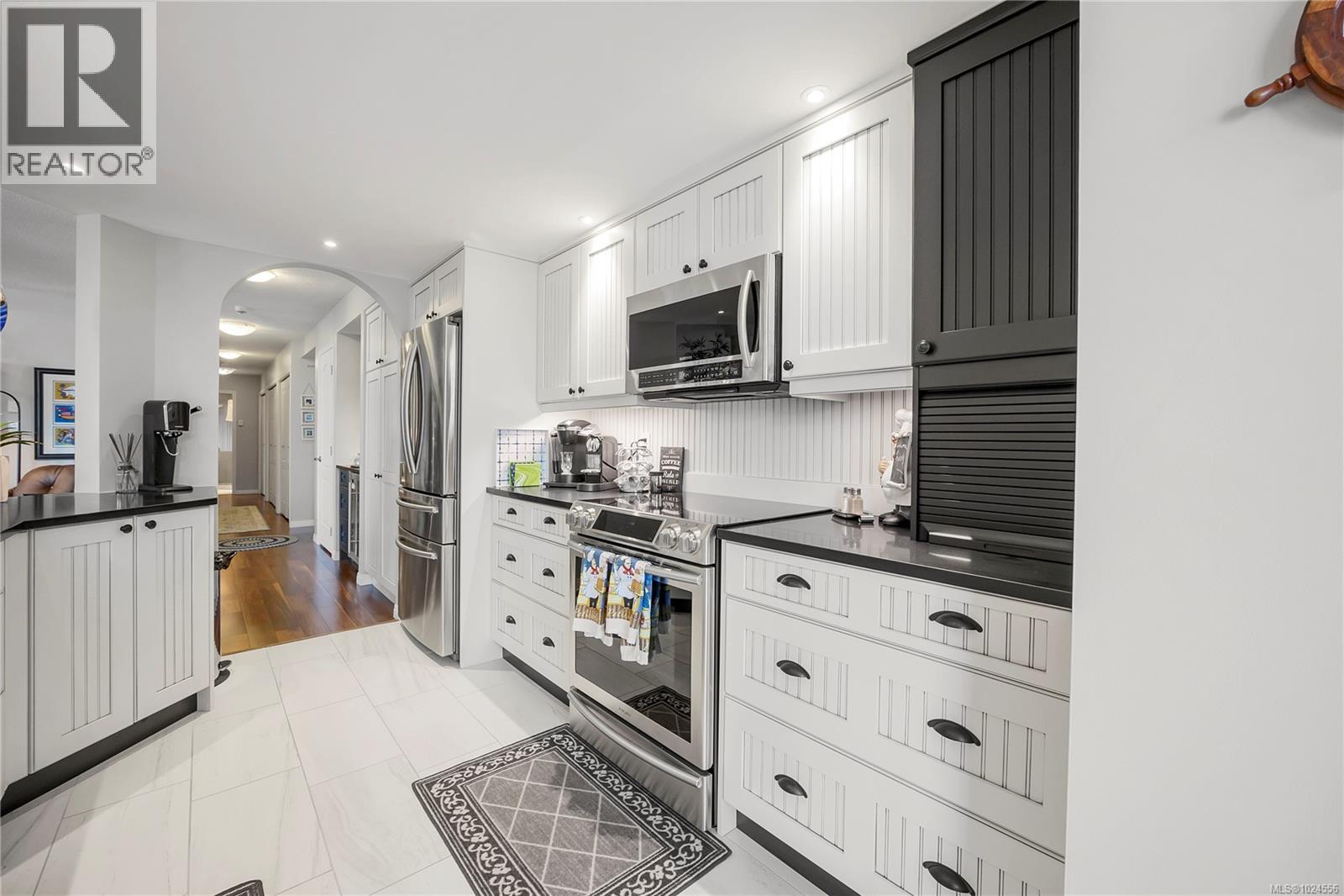 502 158 Promenade Dr, Nanaimo