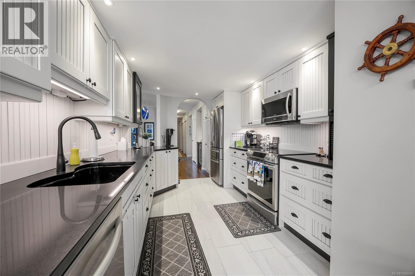 502 158 Promenade Dr, Nanaimo