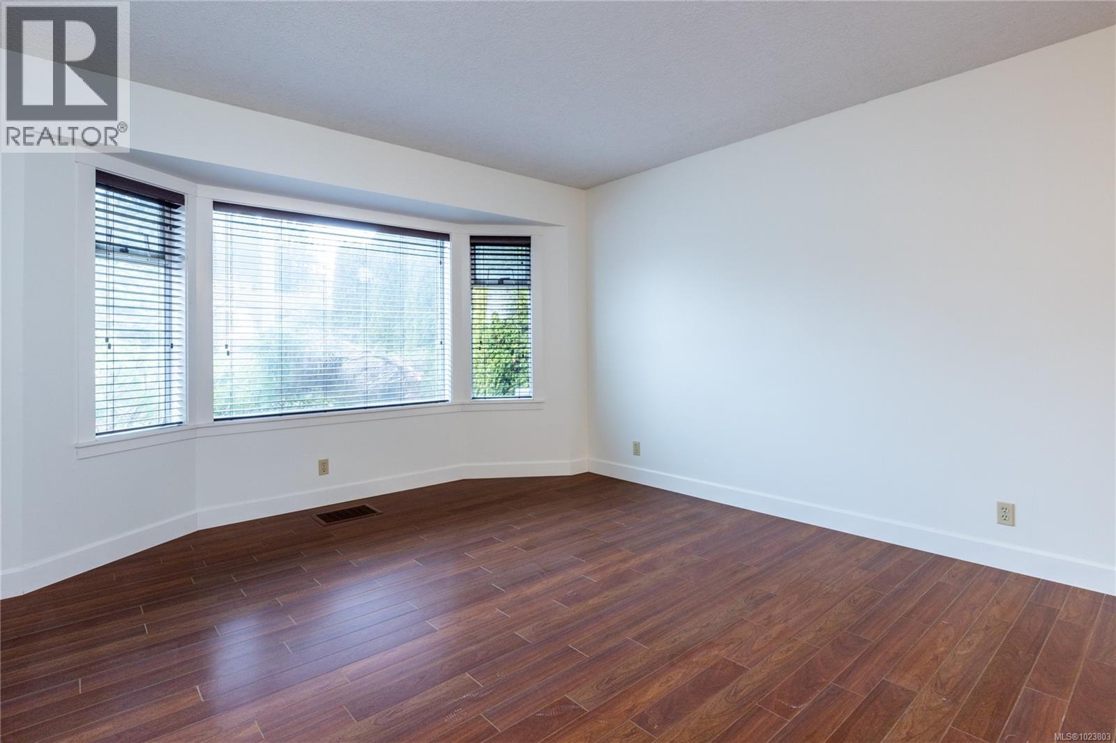 2585 Quill Dr, Nanaimo