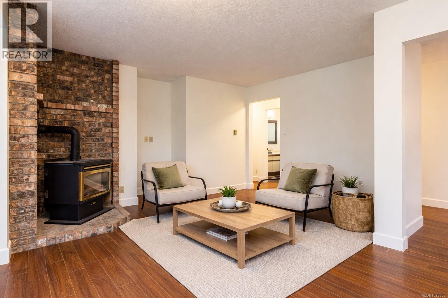 2585 Quill Dr, Nanaimo